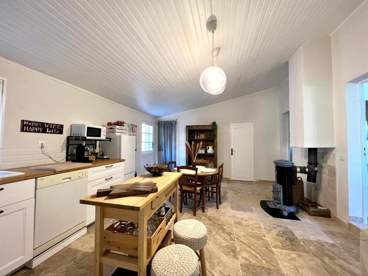 Maison Provencale Au Calme De La Campagne Avec Jacuzzi Aix-en-Provence Exteriér fotografie