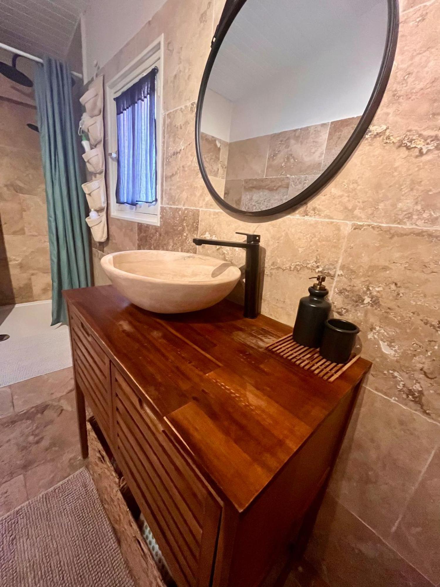 Maison Provencale Au Calme De La Campagne Avec Jacuzzi Aix-en-Provence Exteriér fotografie