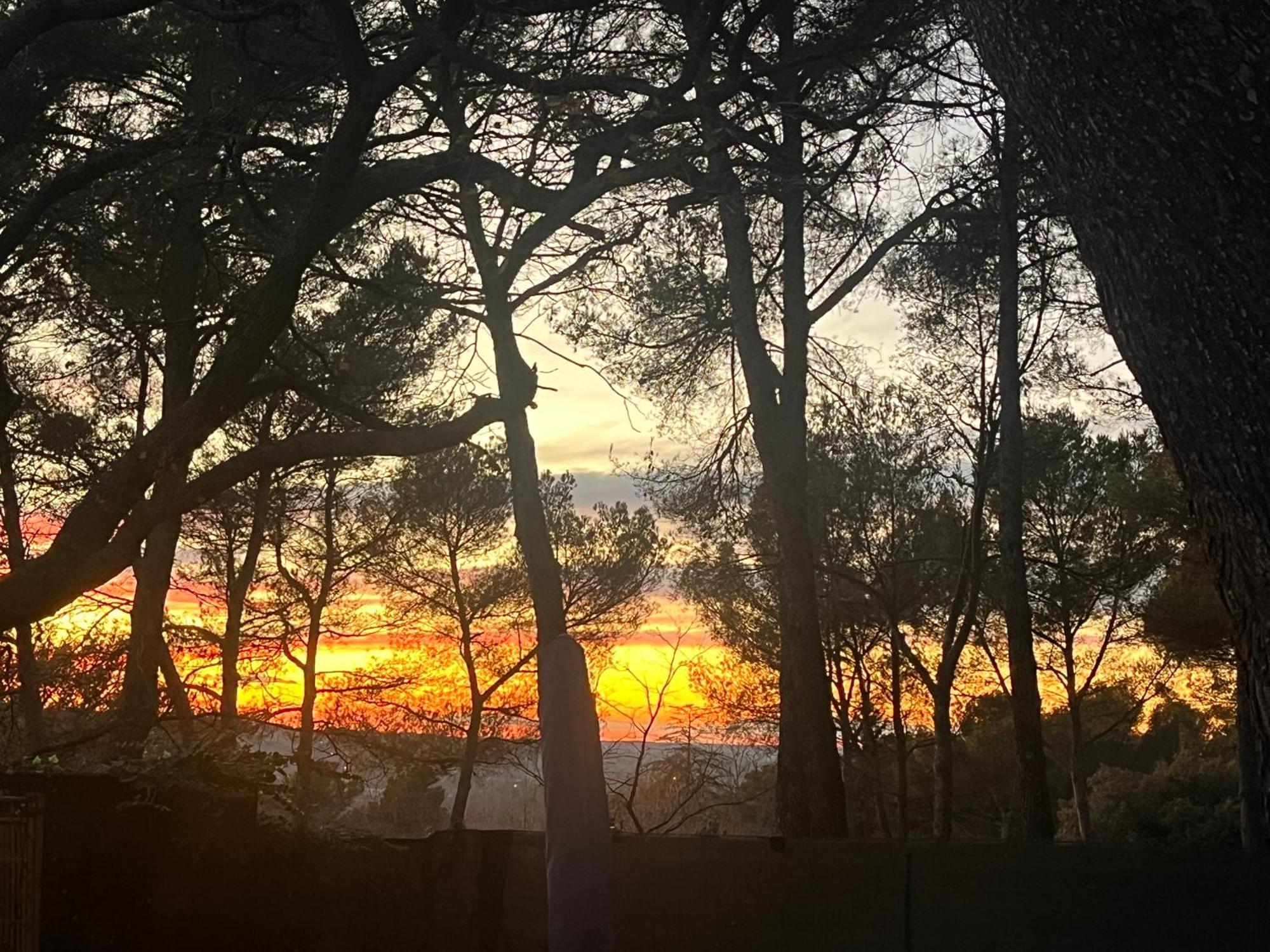 Maison Provencale Au Calme De La Campagne Avec Jacuzzi Aix-en-Provence Exteriér fotografie